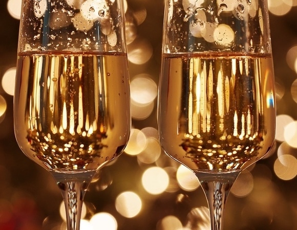 Как распознать некачественное шампанское: слушаем шепот пузырьков