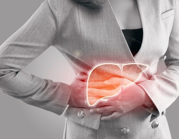 Как не допустить обострение панкреатита в новогодние праздники: доктор Мясников назвал "вакцину" 