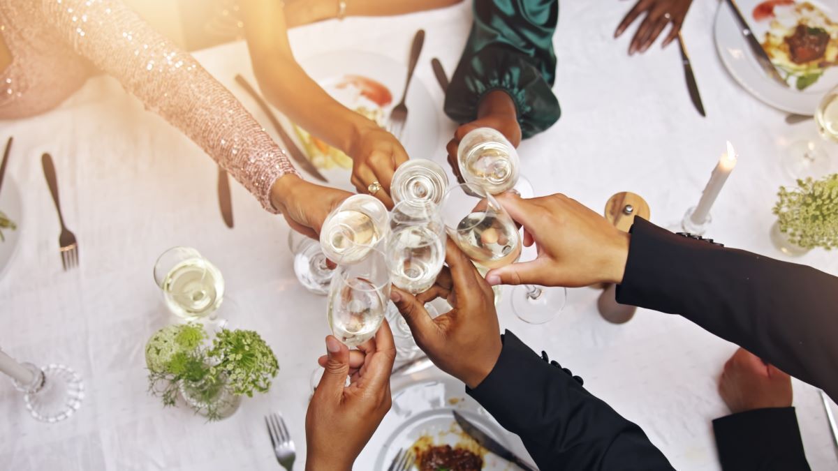 Что под запретом на праздничном столе: как правильно отмечать, чтобы здоровья хватило на весь год