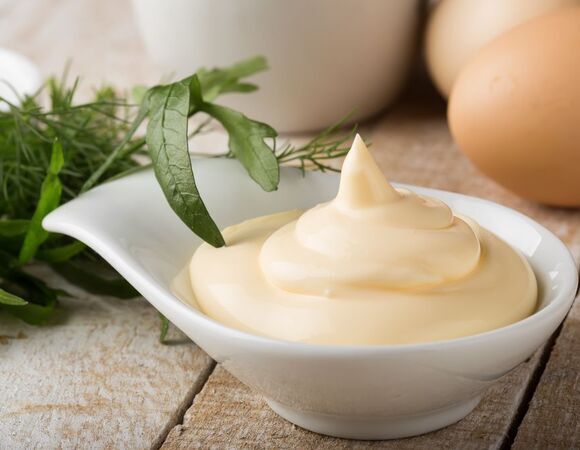 Майонез не вреден, если съесть не больше положенного — эксперт назвал суточную норму продукта