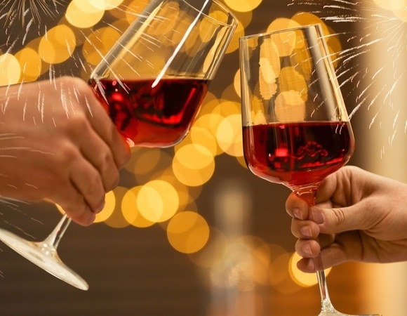 Можно ли спиться за праздники? Нарколог объяснил, чем опасны "алкогольные каникулы"