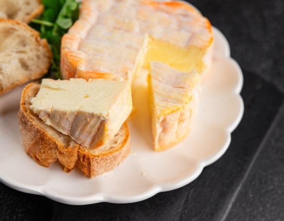 Гастроэнтеролог Вялов посоветовал укреплять сердце и сосуды одним продуктом, который ранее считали “вредным”