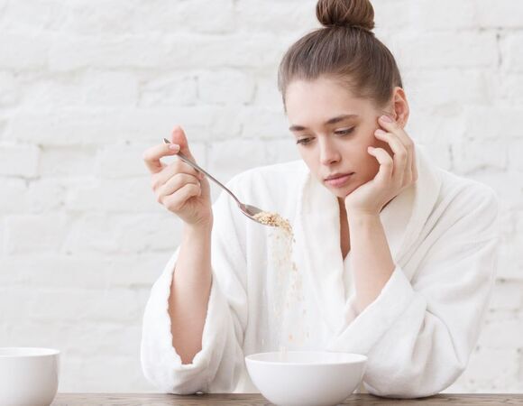 Портит настроение, провоцирует депрессию: диетолог раскрыла важную составляющую пищи