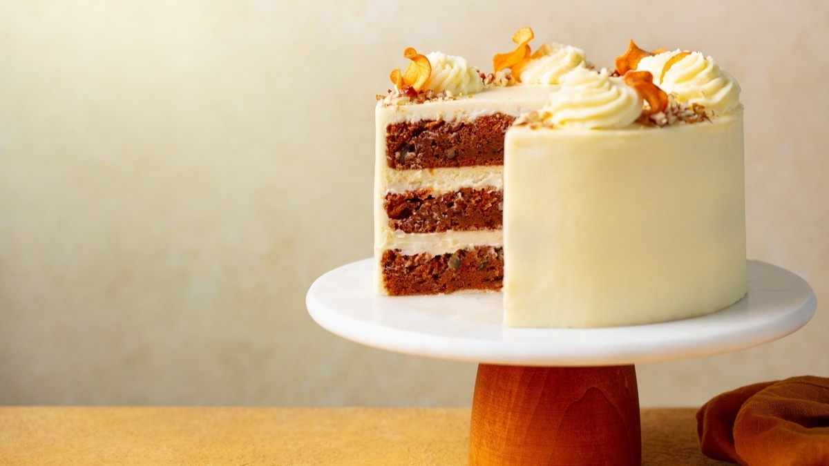 Крем цел — торт как из кондитерской: найден простой способ упаковать десерт без коробки