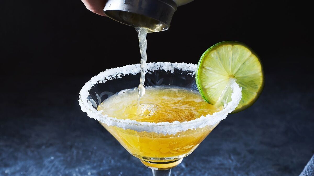 Вам не придет в голову добавить это в коктейль, но так напиток станет лучше: бармен подсказал секретный ингредиент