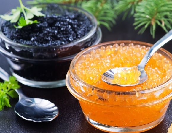 Красная или черная? Диетолог объяснила, какая икра полезнее 