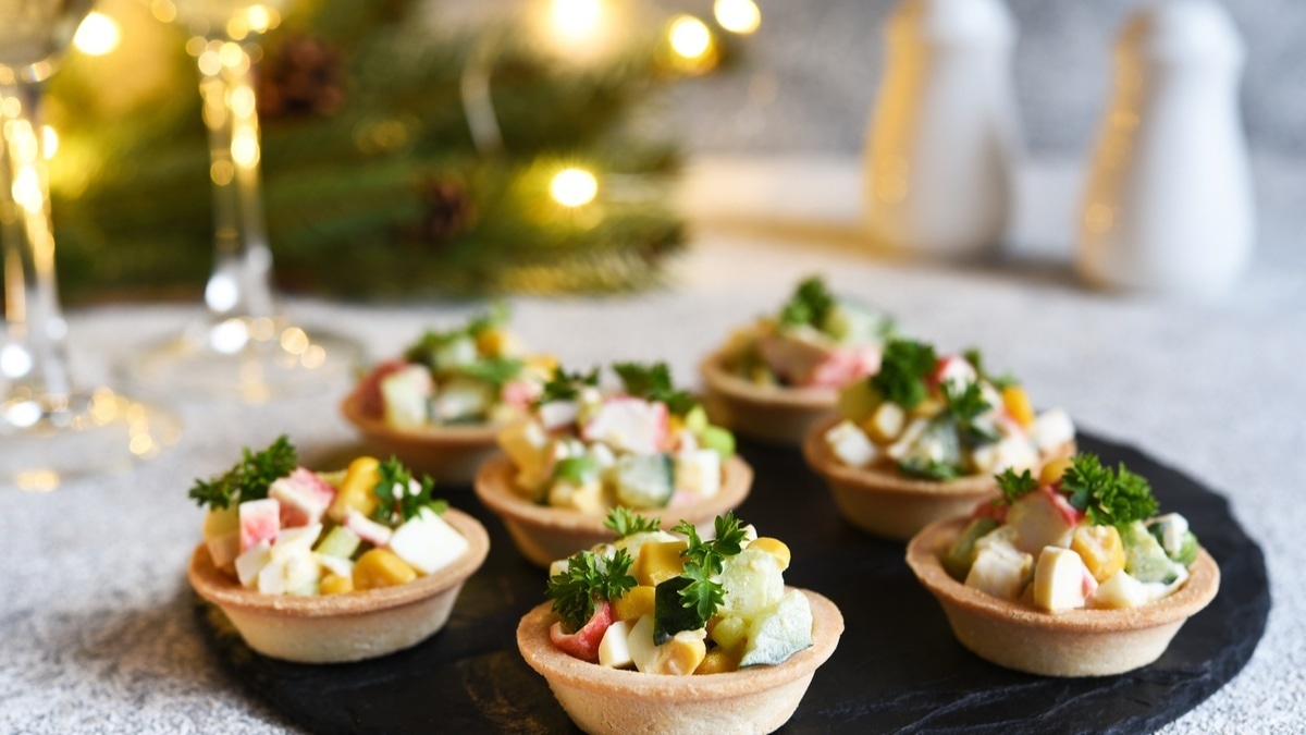 Как понять, что новогодние закуски стали опасными — вот тревожные признаки