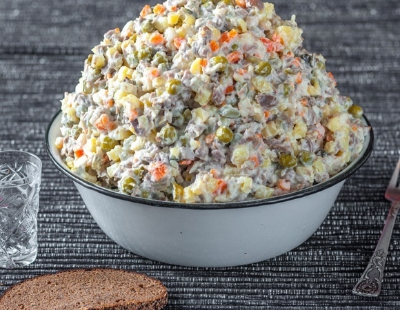 Академик Онищенко дал совет по организации новогоднего застолья: уберите 2 продукта — и будет идеально