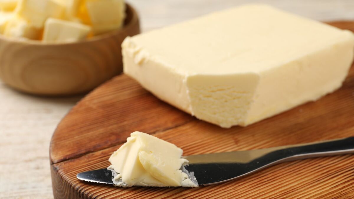 Доктор Мясников посоветовал съесть этот простой продукт перед застольем: поможет не опьянеть