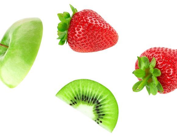 Отеки, тошнота и даже удушье: врач перечислил фрукты, которые могут вызвать нежелательную реакцию у аллергиков