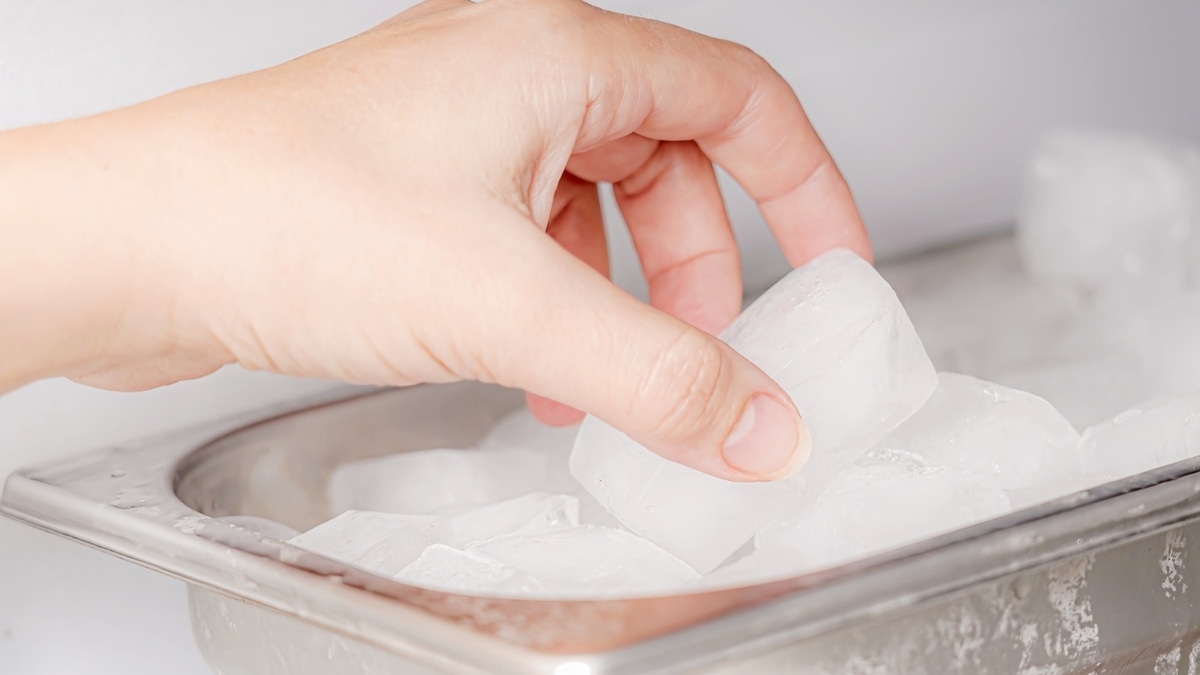 Без химии и фильтров: как сделать прозрачный лед дома