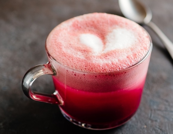 Лучшие напитки для завтрака: чай и кофе — не вариант, поэтому переходим на свеклу и воду с перцем 