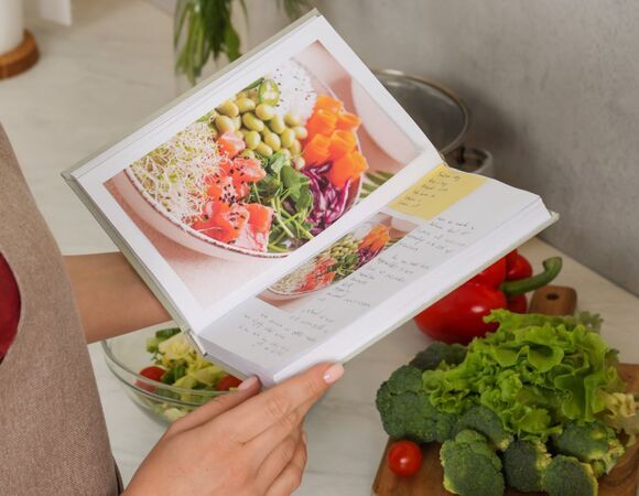 Люди вернулись на кухни: как к 2026 году изменились кулинарные книги, и причем здесь пандемия коронавируса