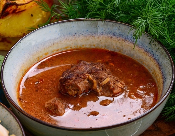 Харчо как харчо, но почему-то съедают за день: в суп добавляю один ингредиент, про который раньше не знала