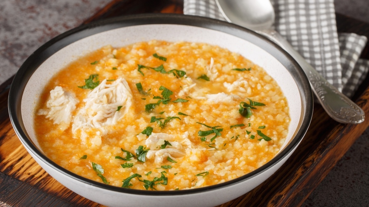 Итальянский "пенициллин" из 5 ингредиентов: такой суп мигом поставит на ноги во время простуды Итальянский "пенициллин" из 5 ингредиентов: такой суп мигом поставит на ноги во время простуды