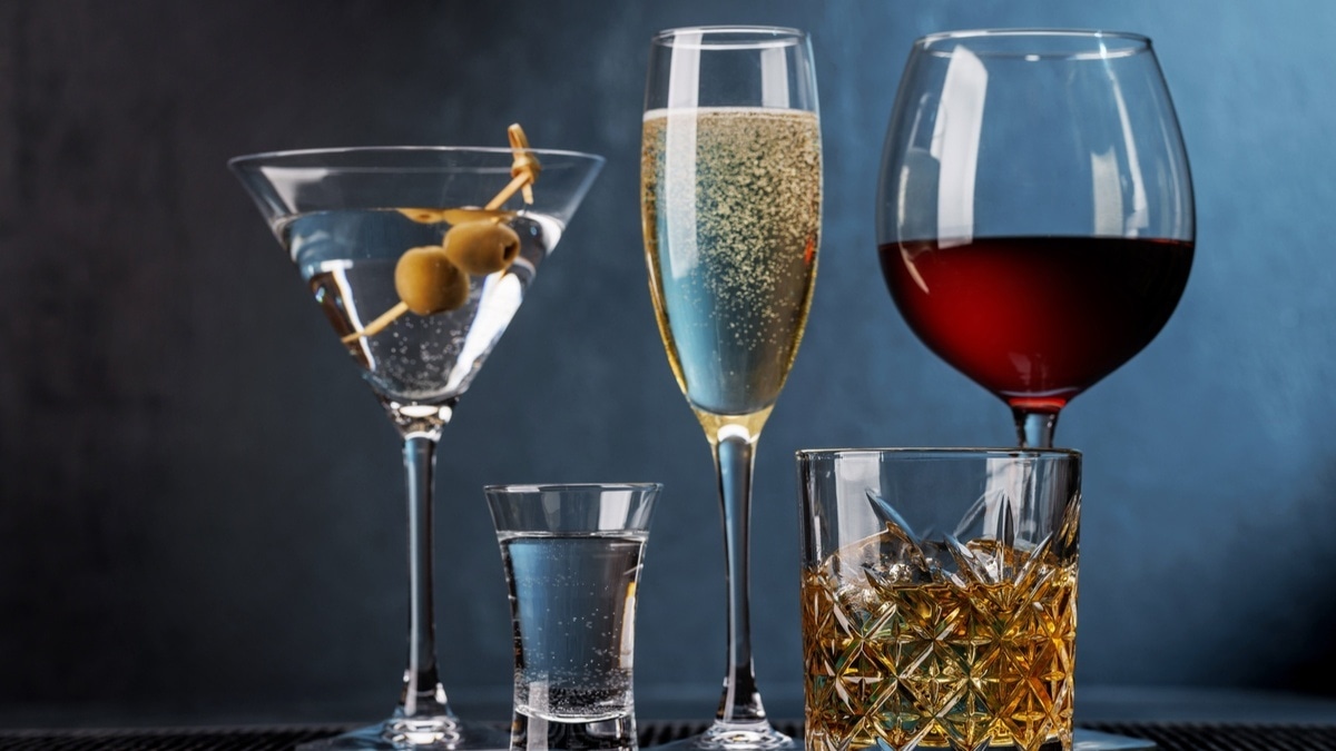 Врач назвала самый вредный способ употребления алкоголя