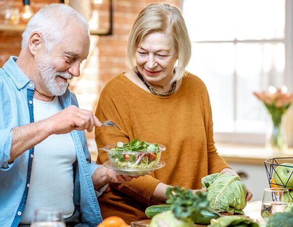Эндокринолог советует есть этот продукт всем после 50 лет: есть в каждом холодильнике