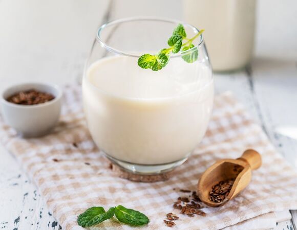 Самое недооцененное растительное молоко: даст фору кокосовому