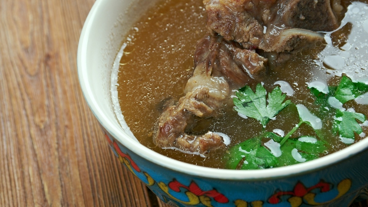 Шеф-повар рассказал, из чего готовят настоящий хаш и почему его советуют есть ранним утром Шеф-повар рассказал, из чего готовят настоящий хаш и почему его советуют есть ранним утром