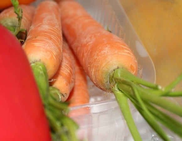 Диетолог раскрыла простой способ продлить свежесть моркови до 4 недель — обычно мы делаем не так