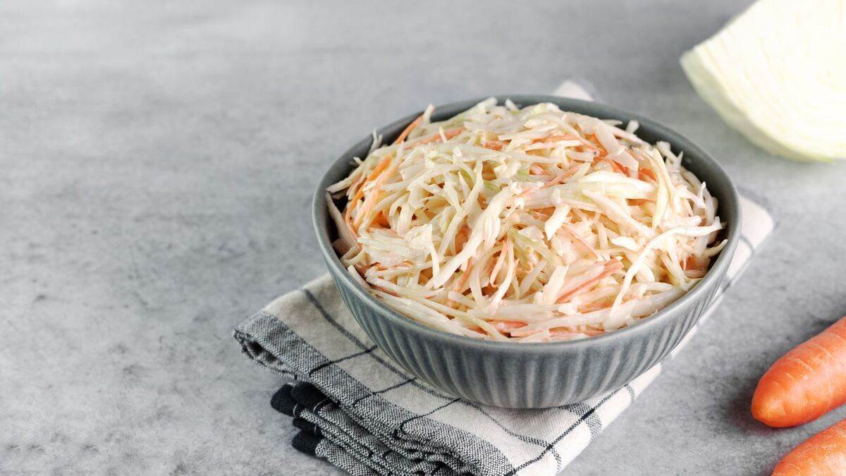 Салат-пятиминутка с ударной дозой витаминов от доктора Мясникова: "Мы его недооцениваем"