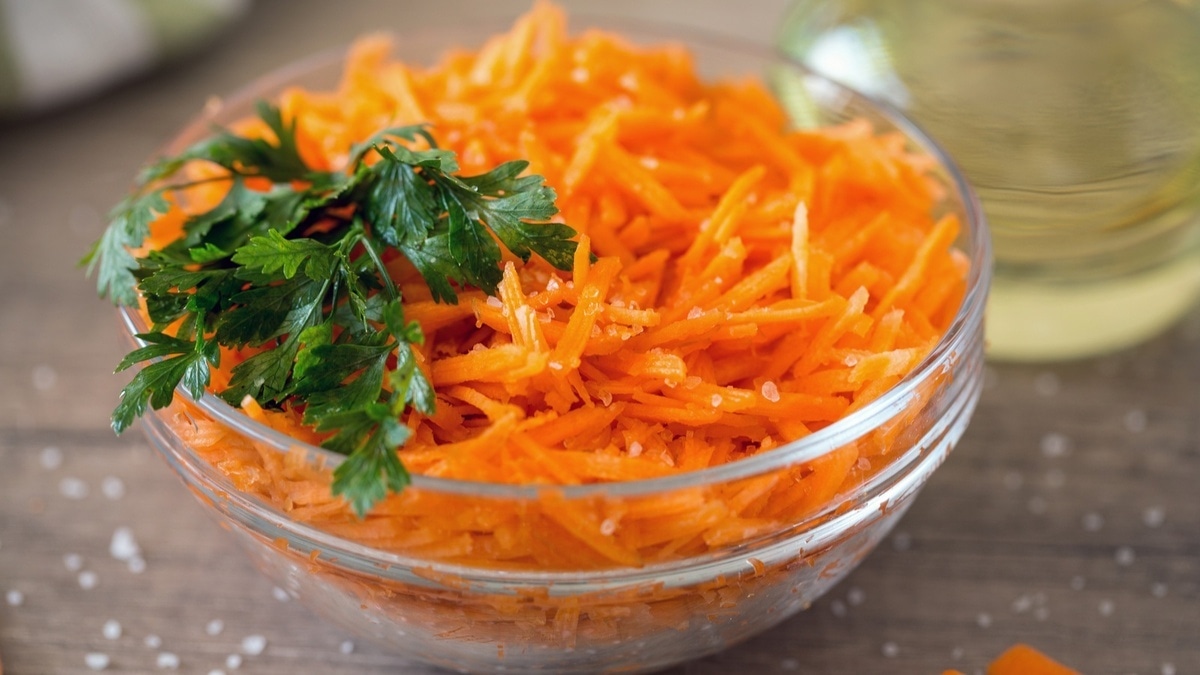 Когда ничего нет, делаю этот "вау"-салат из одной морковки — закуска от "Едим Дома" подойдет ко всему