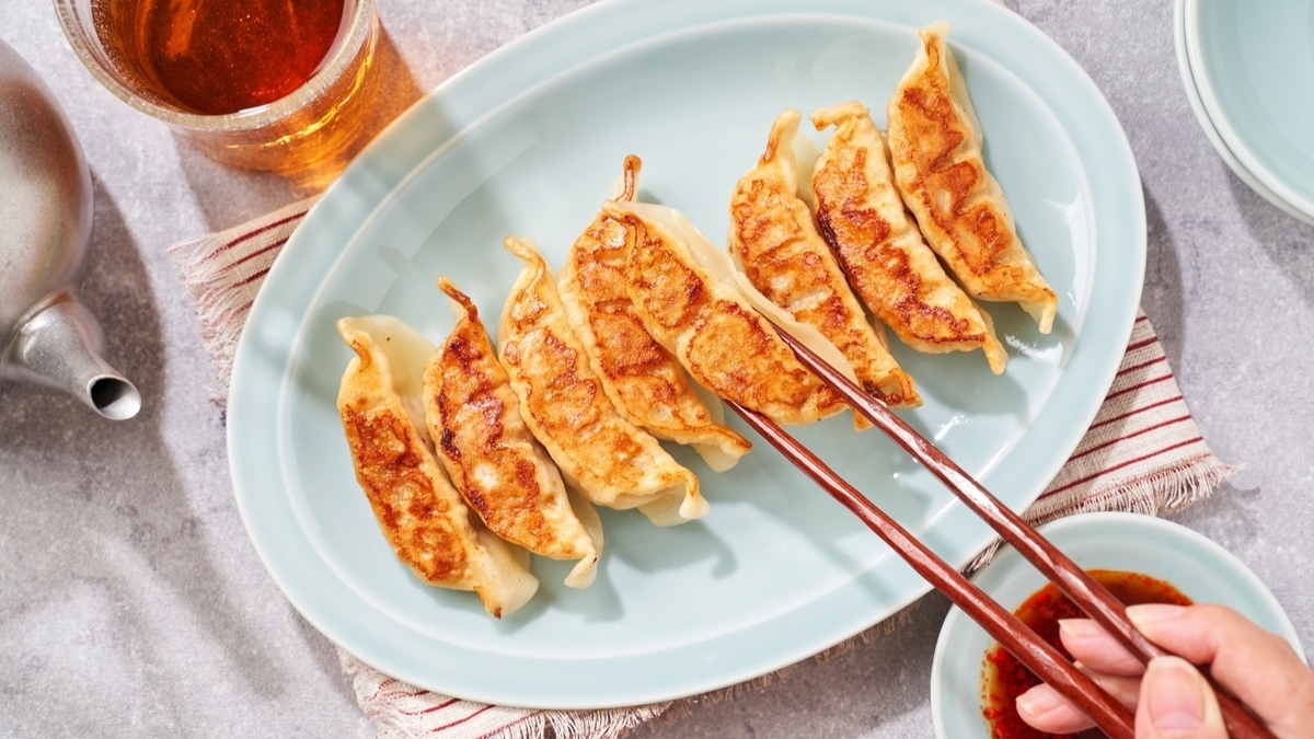 Искала замену обычным пельменям — нашла в японской кухне: такие сметают в один присест