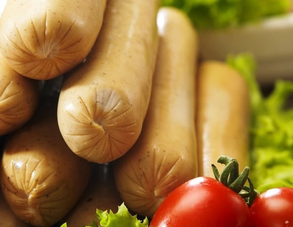 Устала от жутких составов на упаковках: эти куриные сосиски из натуральных продуктов делаю сама за вечер