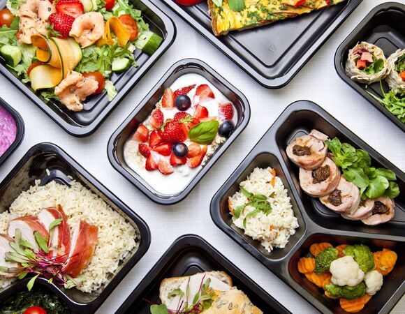 Проверили 900 готовых блюд и 64% не соответствуют требованиям: что Роспотребнадзор нашел в магазинной еде