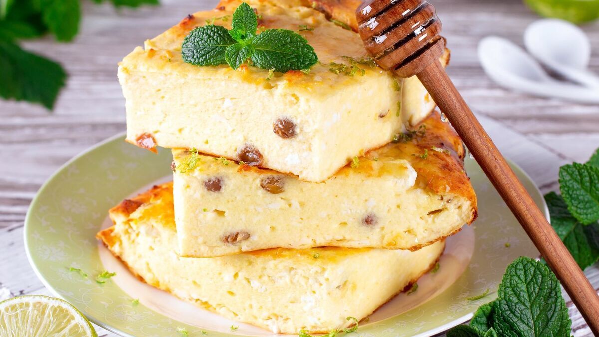 Всю жизнь ненавидела творожную запеканку, пока не попробовала готовить так: теперь делаю каждый день и приучила к ней даже детей