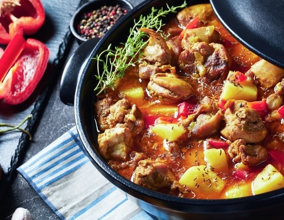 Готовлю кубанский соус, когда нет времени на "первое" и "второе": посуды минимум, зато до отвала сыты все 