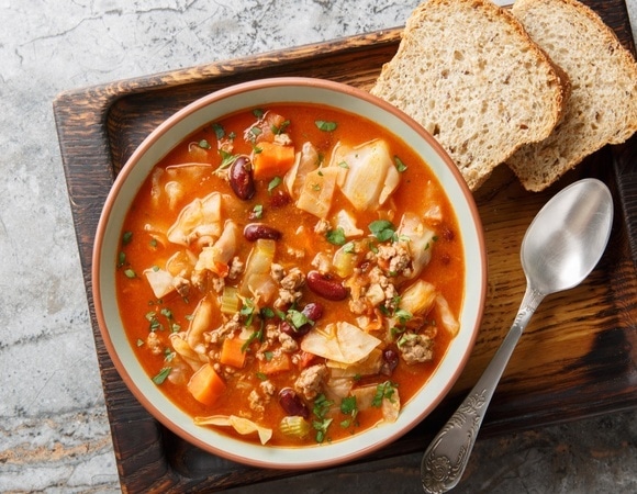 Жалею, что не додумалась добавлять этот ингредиент в щи раньше: теперь суп в "любимчиках" у всей семьи 