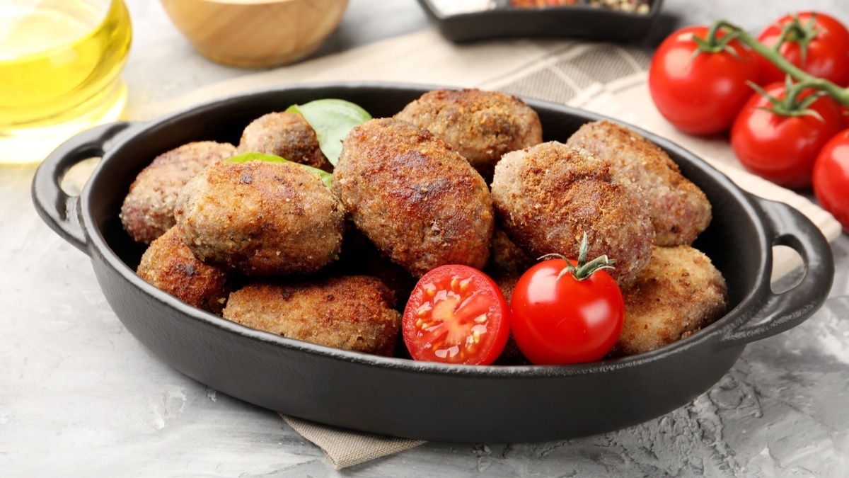 Начала выдерживать фарш в холодильнике — вкус котлет тут же стал другим: этот совет передаю теперь всем