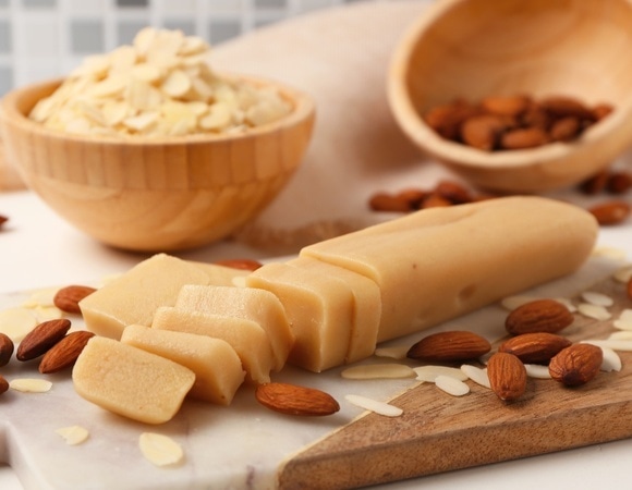 Сказочный марципан делаю своими руками: не стыдно и гостям подарить, если сами не съедаем