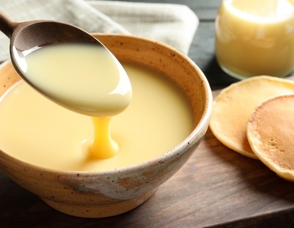 Попробовала сделать сгущенку дома — теперь покупную даже не открываю: нужны 3 продукта и 15 свободных минут