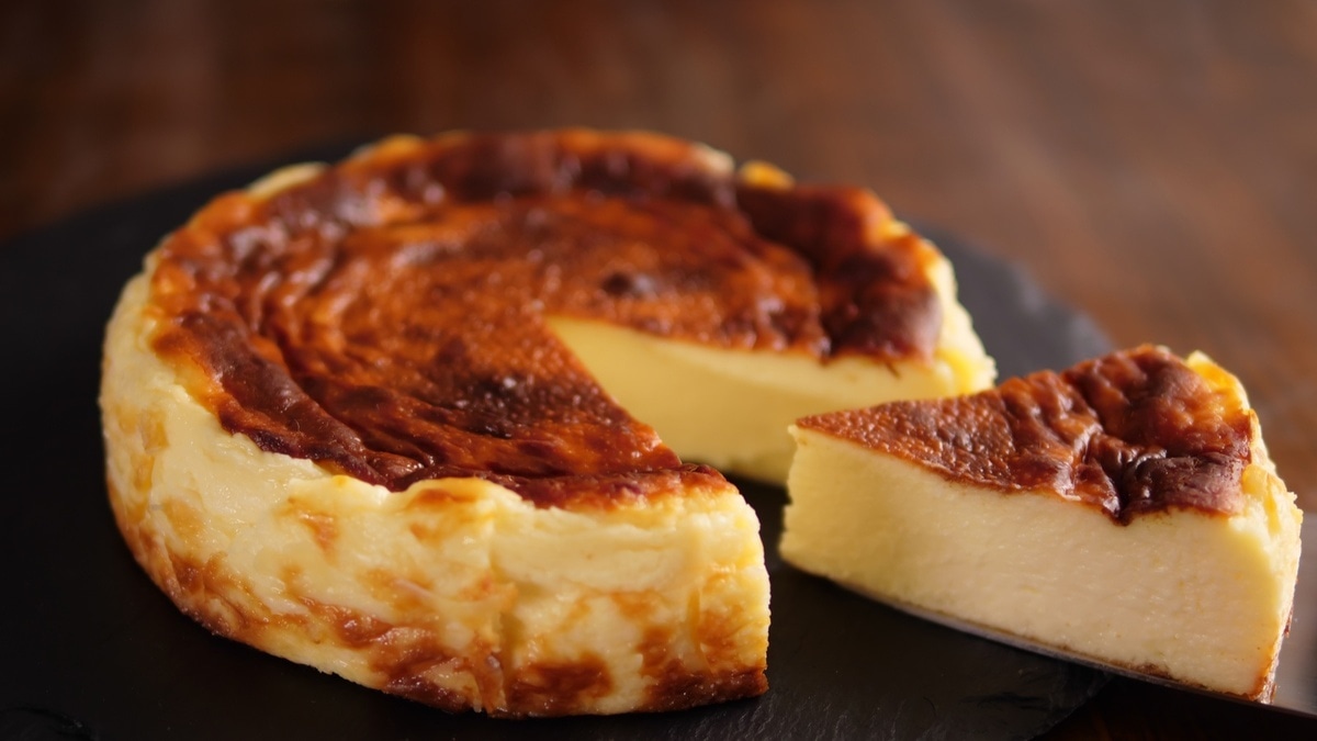 Подала к столу несладкие чизкейки с томатным мармеладом — гости наперебой просили и рецепт, и добавку