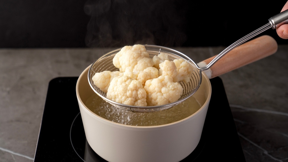 В какой воде варить овощи — в холодной или горячей? "Мишленовский" шеф-повар раскрыл свое правило