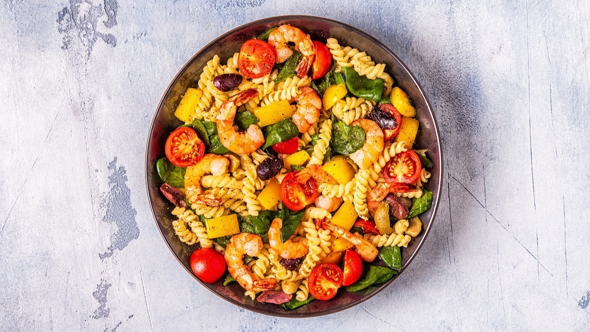 Такую "Италию" себе позволяю: нашла салат, заменяющий полноценный обед. Съедают до последней ложки! Такую "Италию" себе позволяю: нашла салат, заменяющий полноценный обед. Съедают до последней ложки!