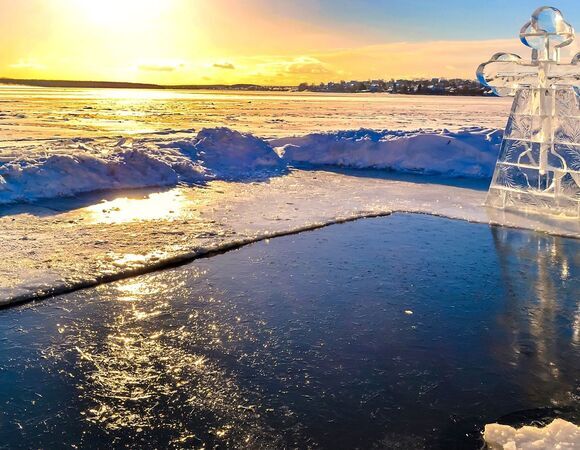 Как отразиться на здоровье купание в проруби на Крещение без подготовки: "Запускаются механизмы"