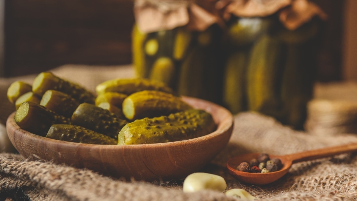 Диетологи рассказали, как соленые огурцы помогают в похудении: добавили эксклюзивный рецепт от шеф-повара Диетологи рассказали, как соленые огурцы помогают в похудении: добавили эксклюзивный рецепт от шеф-повара