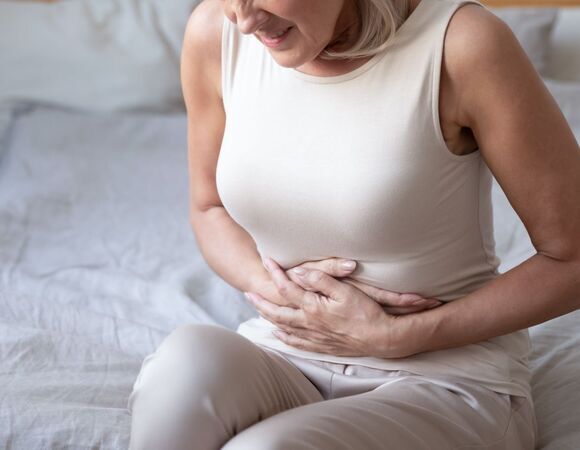 Маскируется под гастрит: онколог перечислил симптомы, по которым можно заподозрить рак желудка