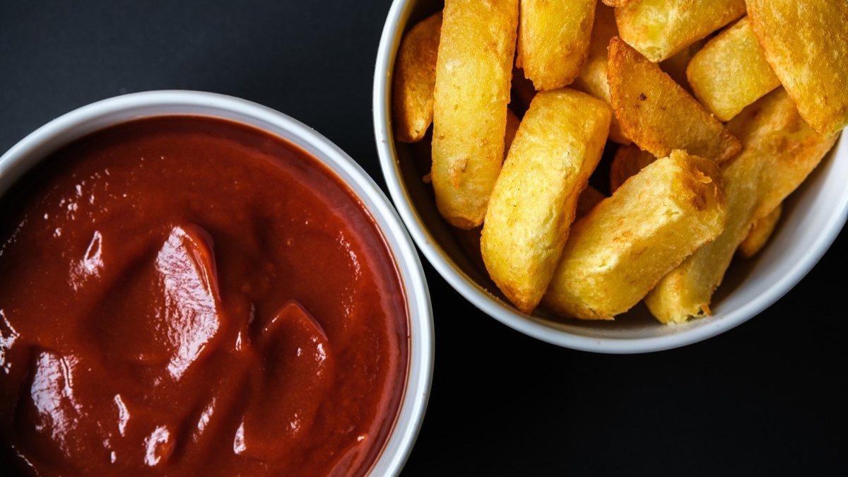 Не такой безобидный: гастроэнтеролог назвала обычный соус, который "бьет" по здоровью не хуже майонеза Не такой безобидный: гастроэнтеролог назвала обычный соус, который "бьет" по здоровью не хуже майонеза