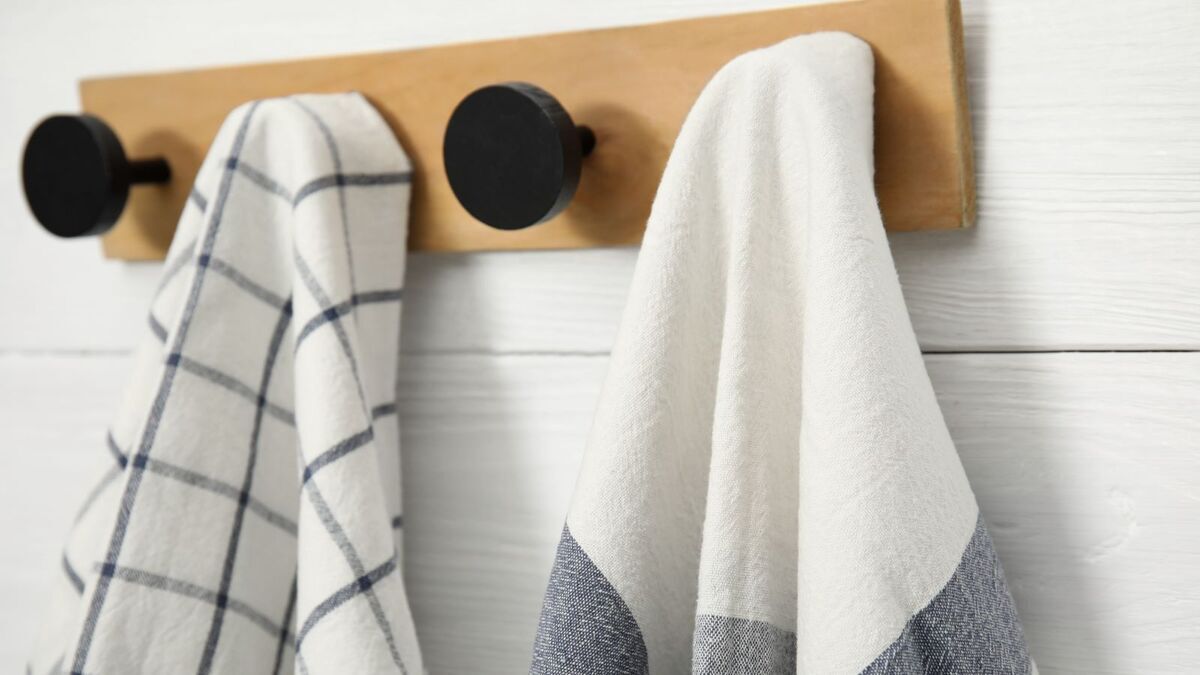 Эксперты назвали идеальный материал для кухонных полотенец: не лен, и не микрофибра