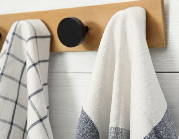 Эксперты назвали идеальный материал для кухонных полотенец: не лен, и не микрофибра