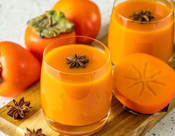 Полюбила хурму после долгих лет неприятия: никогда бы не подумала готовить ее так, но этот рецепт меняет все