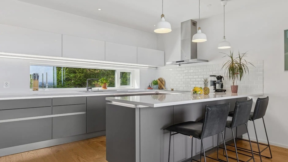 Больше места на старой кухне: найдена планировка столешницы, которая дает больше места для хранения Больше места на старой кухне: найдена планировка столешницы, которая дает больше места для хранения