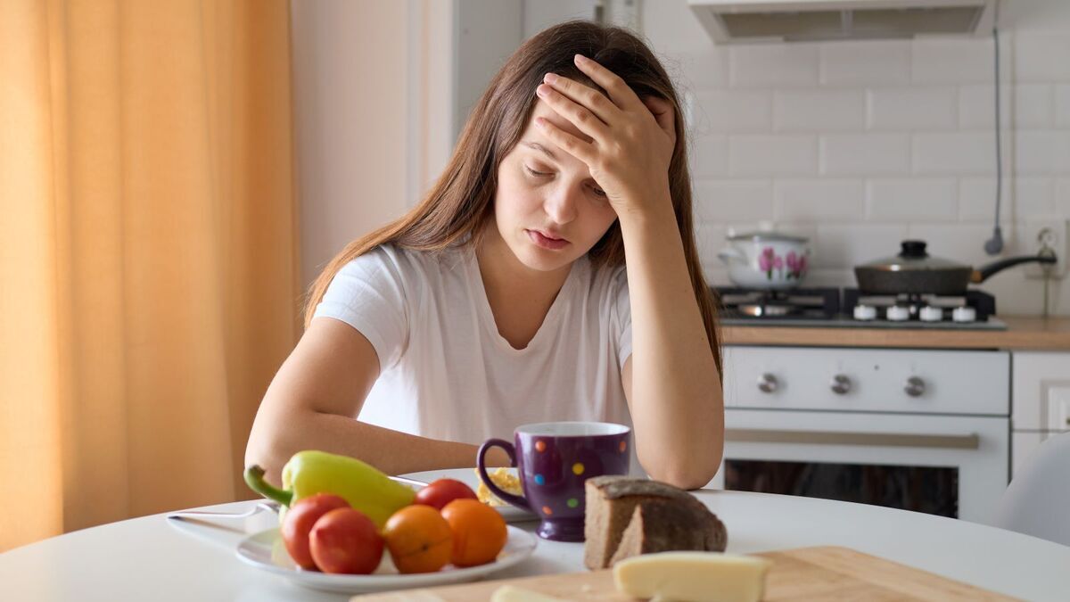 Если с утра нет аппетита: гастроэнтеролог объяснила, почему не хочется завтракать, и дала советы, как это исправить