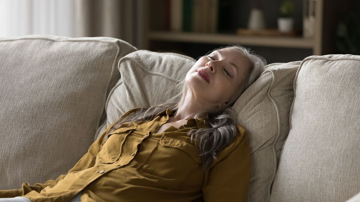 "И падения, и псевдодеменция": сомнолог Бузунов предупредил, чем опасна любимая привычка многих пенсионеров "И падения, и псевдодеменция": сомнолог Бузунов предупредил, чем опасна любимая привычка многих пенсионеров