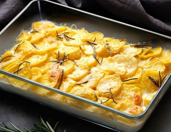 Жду гостей с минуты на минуту, а в холодильнике только сыр и картошка: изысканный обед за 300 рублей