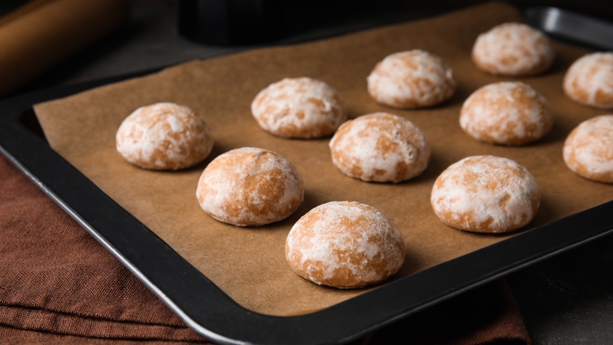 Мед и кефир — вот 2 секрета вкуснючих пряников: одним противнем не обхожусь и вам не советую Мед и кефир — вот 2 секрета вкуснючих пряников: одним противнем не обхожусь и вам не советую